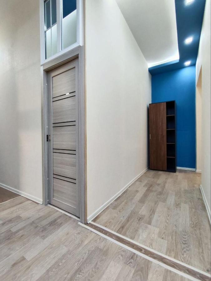 Guest House In The Small Center 예레반 외부 사진